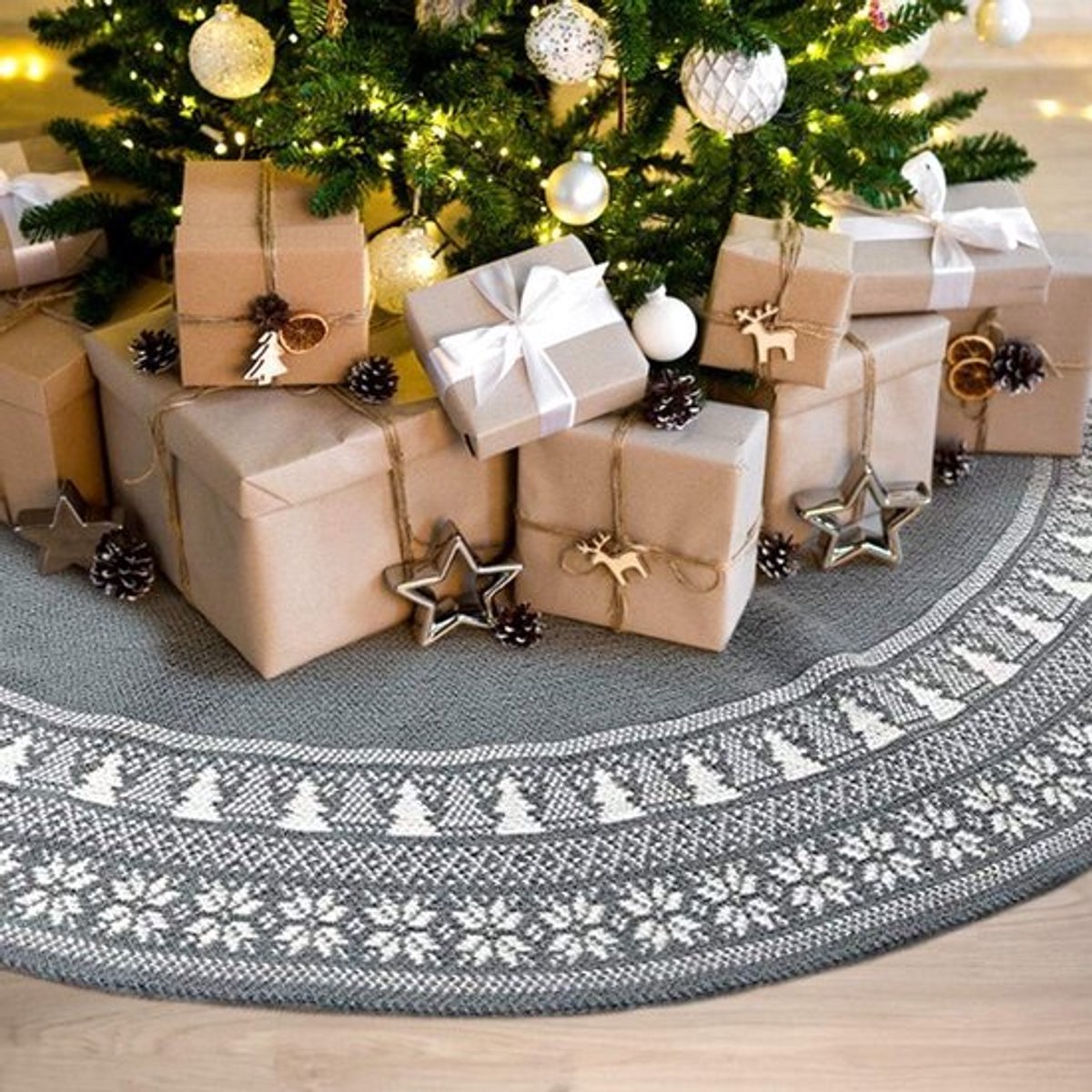 Grote Kerstboomrok van 48 inch, Kabelgebreide Dikke Rustieke Boomrok met Sneeuwvlokpatroon voor Feestelijke Decoratie en Kerstmis Versiering