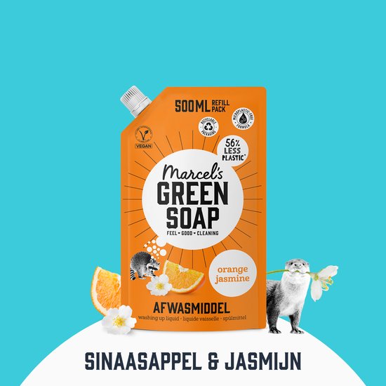 Oranje navulverpakking 'Marcel's Green Soap' met 'Sinaasappel & Jasmijn' geur. Met vegan logo, microplastic-vrije formule, recyclebare verpakking. Afbeeldingen van wasbeer en otter met bloem.
