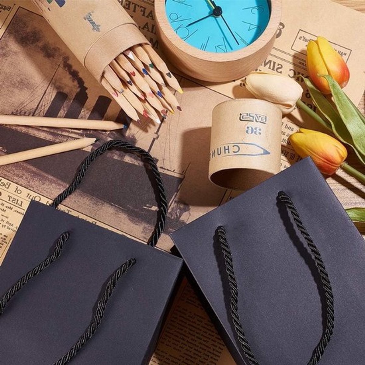 Boodschappentassen - Kraftpapier - Duurzaam en milieuvriendelijk - Zwart - Feesttassen - Perfect voor winkelen en cadeaus - 20 stuks