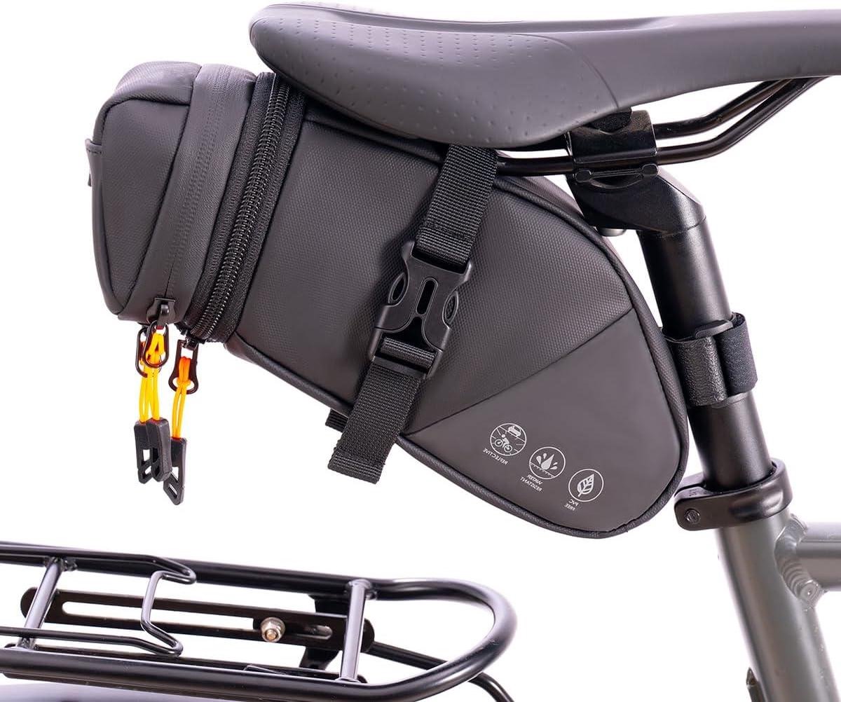 Fietszadeltas - Fietstas achtertas - Fietsen opbergen - Waterdicht en reflecterend - 2 liter inhoud - Zwart