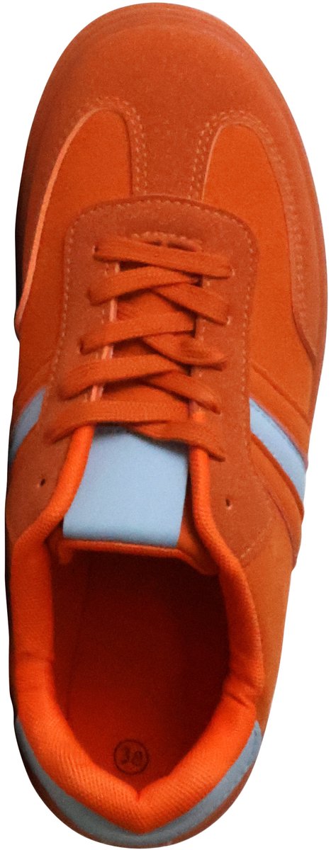 Lage sneakers met veters