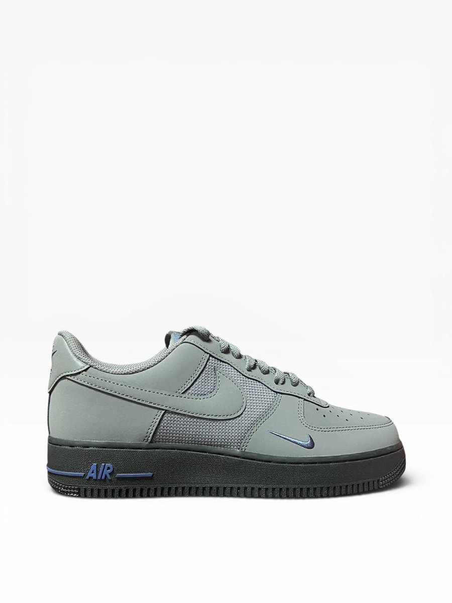 Nike Air Force 1 ’07 LV8 Sneakers Mannen Blauw
