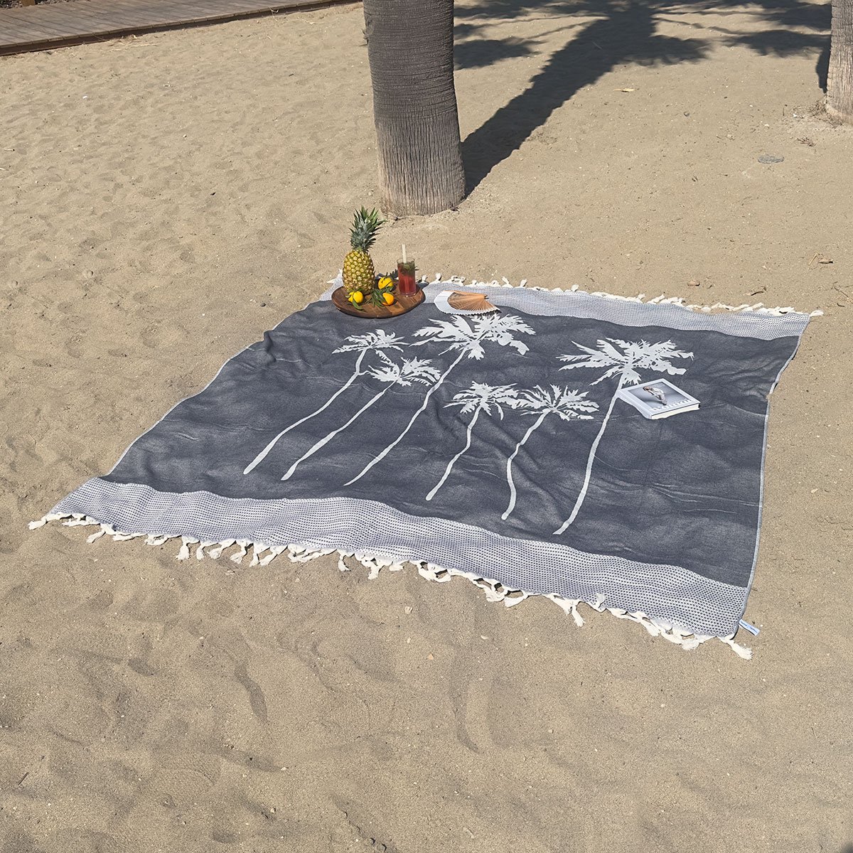Fashion4wellness XXL Hamamdoek SIX PALMS BLACK BEAUTY - XXL HAMAMDOEK - PICKNICKKLEED - STRANDLAKEN - 190 X 200 CM 100 % KATOEN