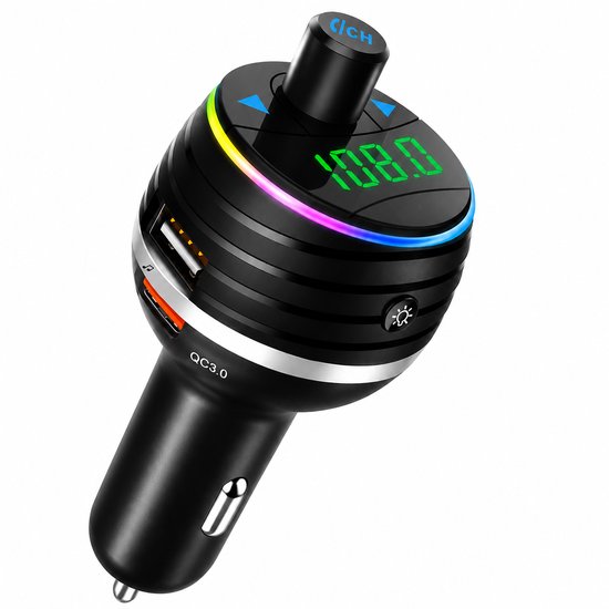 Zwarte Bluetooth FM-transmitter met 108.0 display, kleurrijke LED-verlichting en QC3.0-poort.