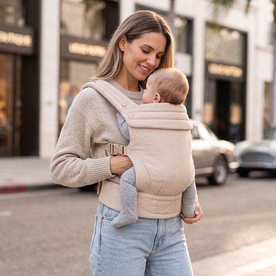 LUVION® Baby carrier MILANO Rainbow Sand - Draagzak Baby - Ergonomische Buikdrager en Rugdrager - OEKO-TEX® Katoen - Beige met Regenboog Patroon van Luvion — afbeelding 4