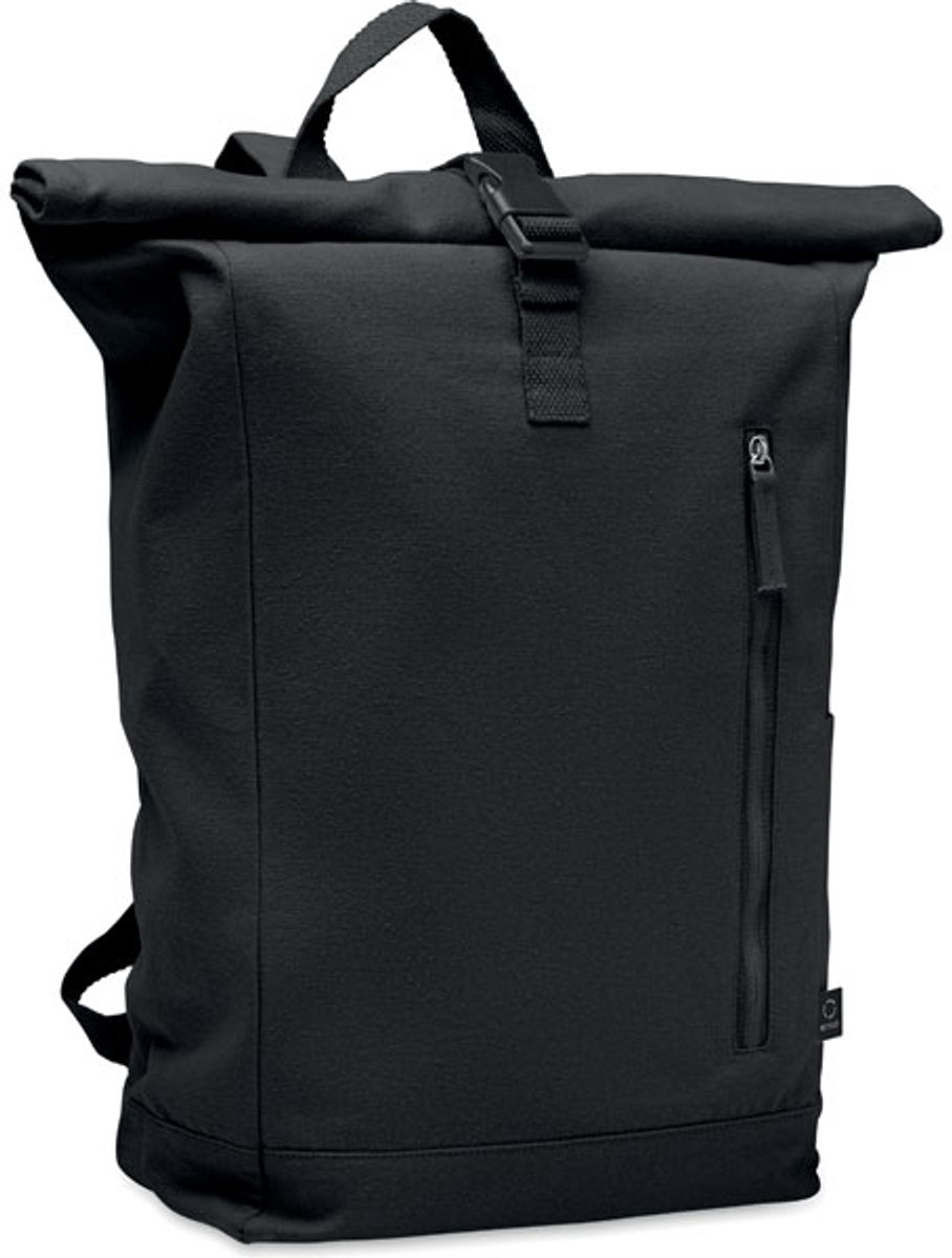 Rolltop rugzak met klittenbandsluiting in 390gr/m² gerecycled katoen (80%) en gerecycled polyester (20%). Voorzak met ritssluiting. Zwart