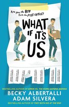 De kaft van 'What If It's Us' toont twee jongens. Eén met een blauw geruite blouse, de ander met een grijs T-shirt. De titel is in grote letters weergegeven.