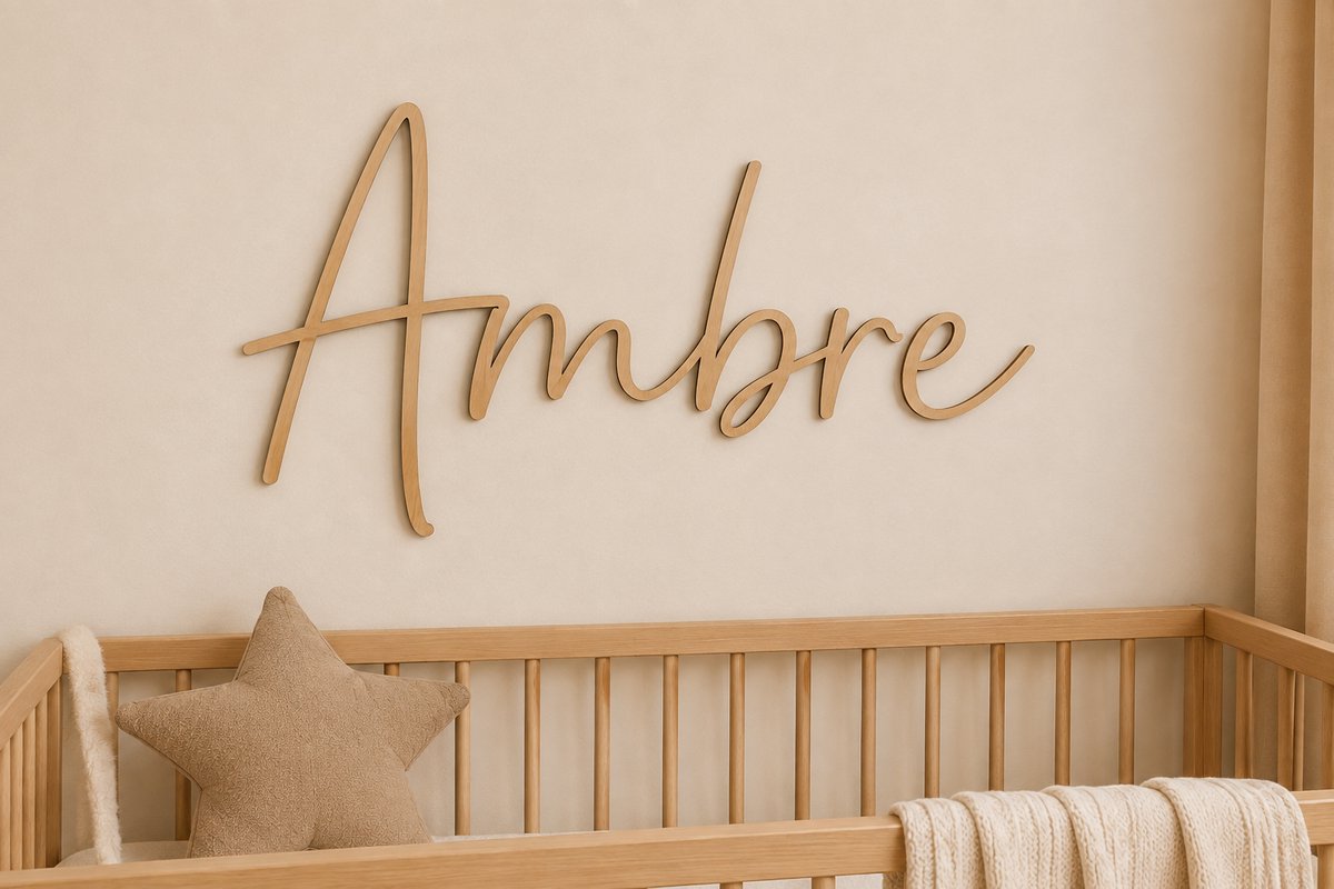 Gepersonaliseerde Houten Naam XXL – Elegant Script Lettertype – Wanddecoratie Kinderkamer – 80 x 30 cm – 5 mm Multiplex/ baby