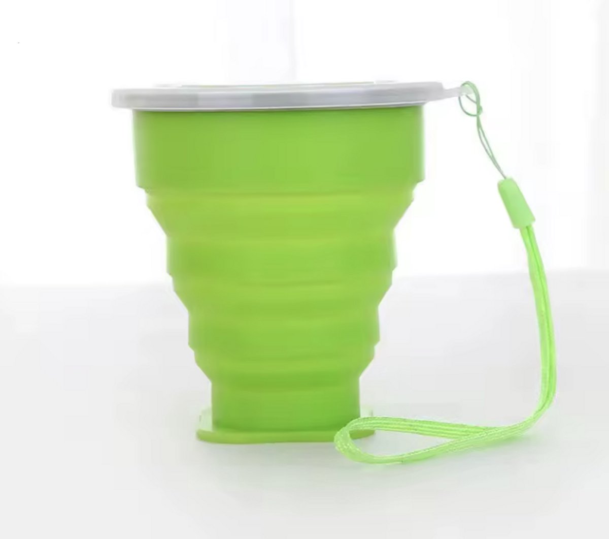 Opvouwbare beker met deksel- Siliconen inklapbare beker - 200ML - Groen - Met koordje - Siliconen - CHPN