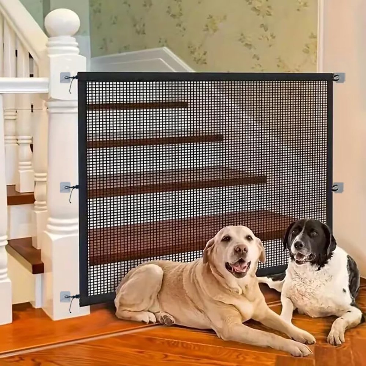 SnelShoppen - Upgrade Mesh Traphek voor Honden en Kinderen - Drempelvrije Babyveiligheidshekken - Pet Enclosure 110x80cm - Versterkt Met Strap