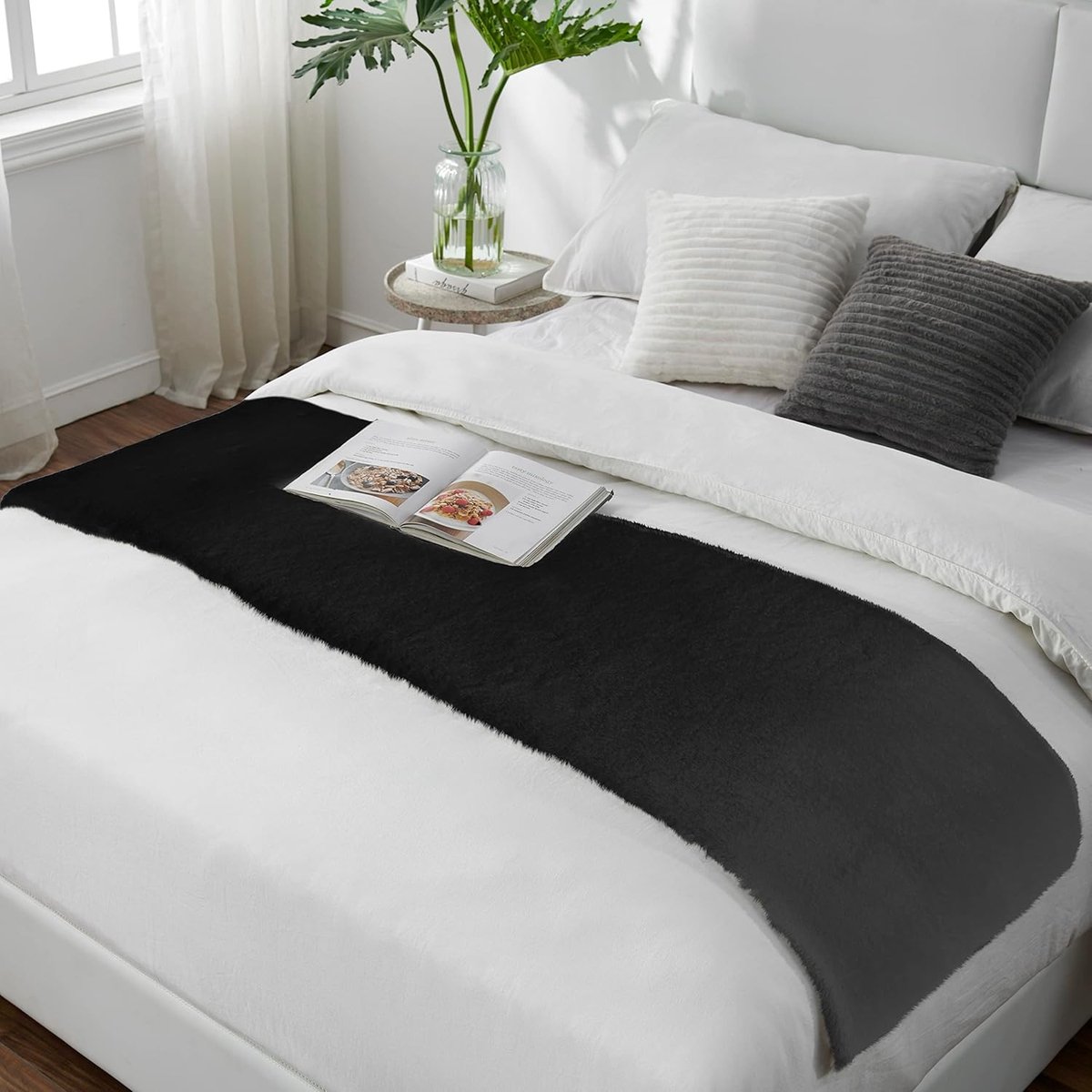 SnelShoppen - Teppich Wölkchen Fluffy Faux Fur Rug - Luxe Zacht Kunstbont Vloerkleed voor Woonkamer of Slaapkamer - Zwart - 50x150cm - Perfect voor Co
