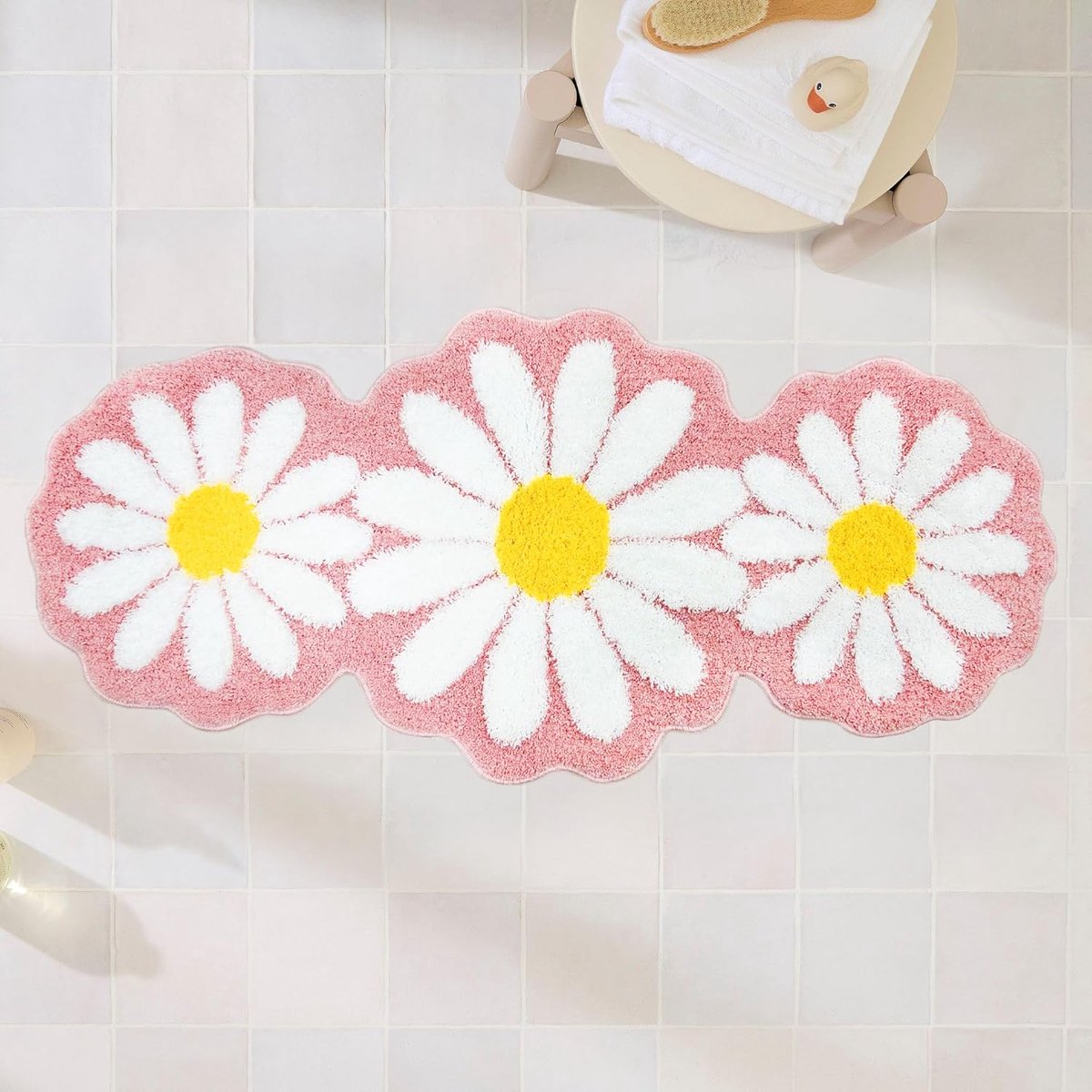 SnelShoppen - Pink Bathroom Rugs Daisy - Schattige Bloemen Badmat - Antislip Microfiber Tapijt - Absorberend - Lange Loper 60 x 130 cm - Roze Decorati
