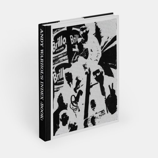 Andy Warhol's Index (Boek) met een zwart-wit afbeelding van mensen en Brillo-producten op de kaft.
