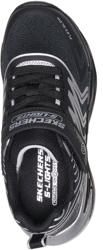 Bovenaanzicht van zwarte Skechers S-Lights sneaker met binnenzool waarop 'Featuring On/Off' staat.