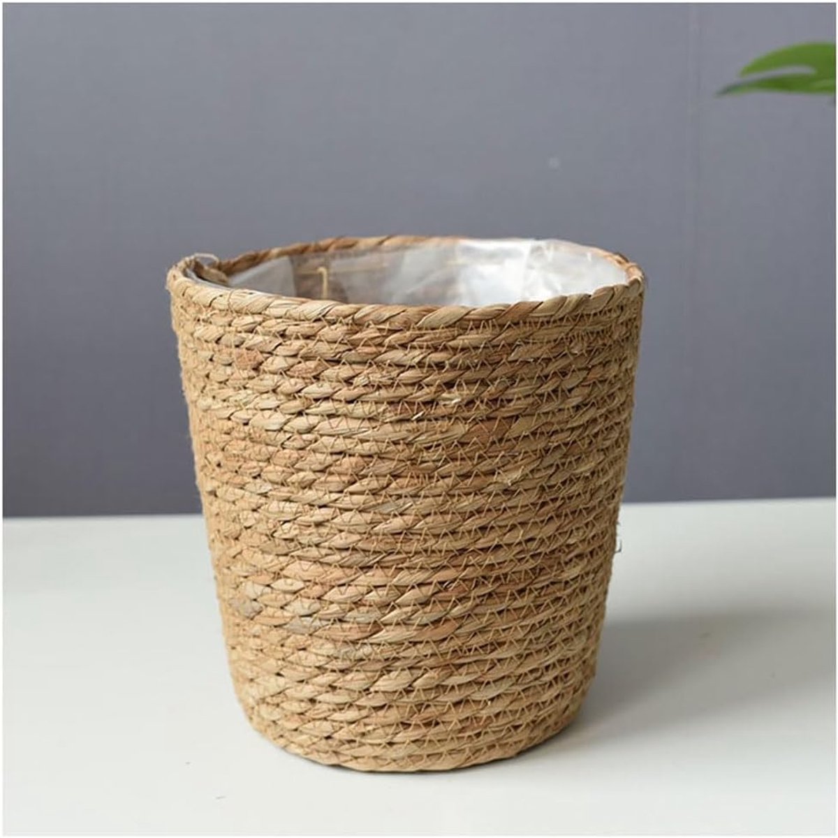 Bloempotten van plantaardige vezels. Geweven plantenmand bloempotten zijn geschikt for balkons, woonkamers, slaapkamers en eettafels. Decoratieve Plantenpotten