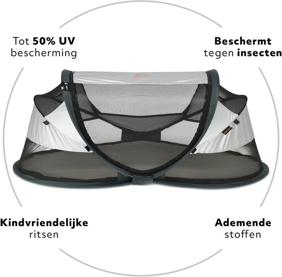 Grijs-wit Deryan baby campingbedje met icoontjes over UV-bescherming en ventilatie.