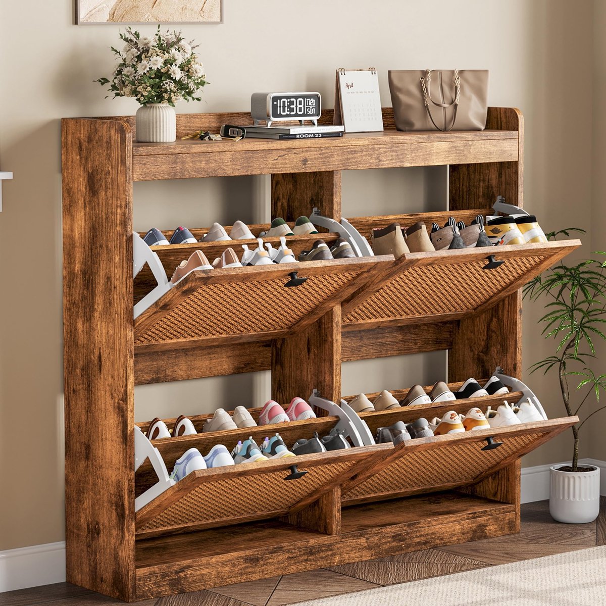 Grote Schoenenkast met 4 Kleppen - 105x23x96cm - Schoenenrek Hout - Rattan Deuren - Verstelbare Planken - Vrijstaand - Voor Hal En Woonkamer - Bruin