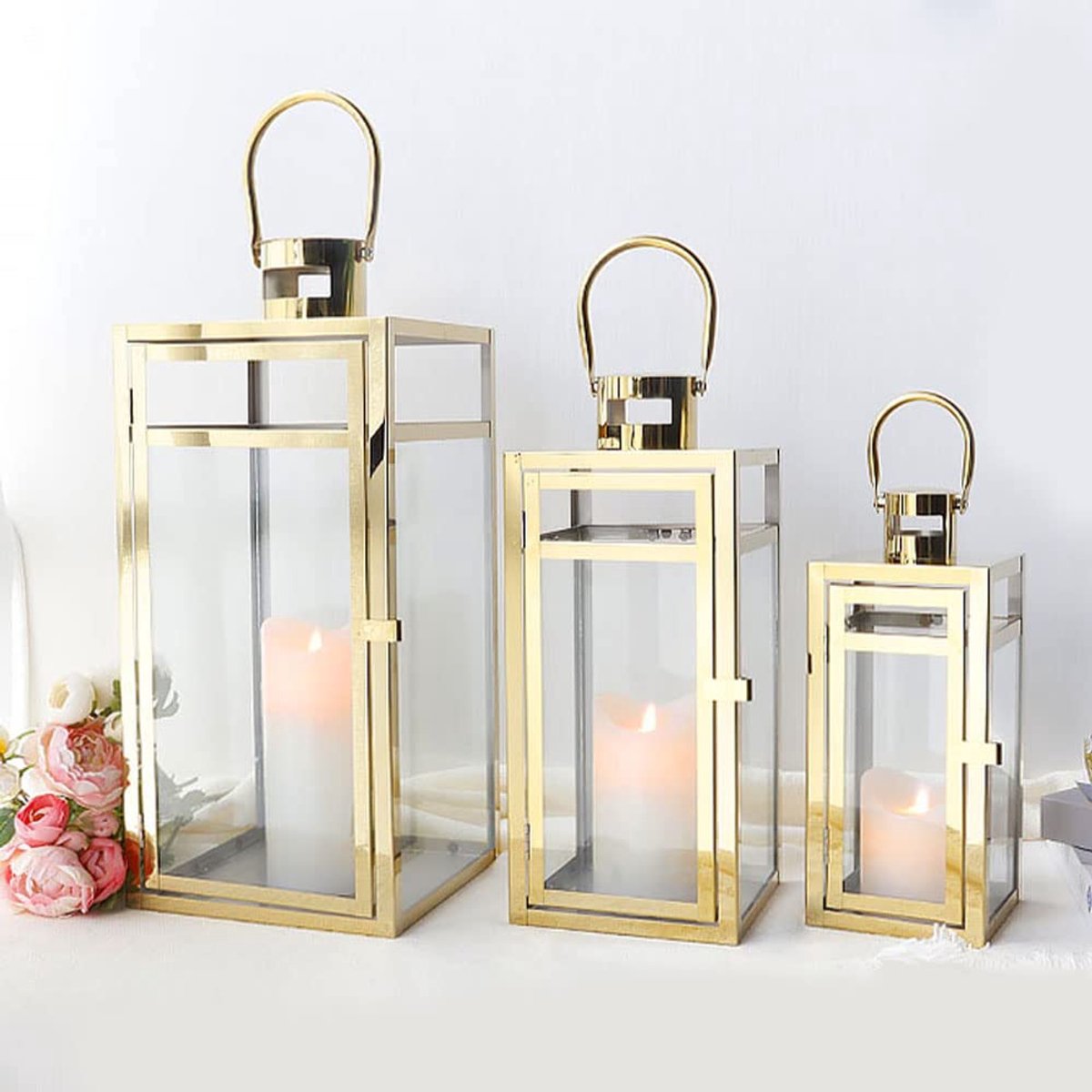 Set van 3 RVS Lantaarn 48cm&38cm&30cm Hoog Metaal Kaarsenhouder met Duidelijke Glaspanelen Perfect voor Woondecoratie Woonkamer Feesten Tafel Binnen Buiten (Goud)