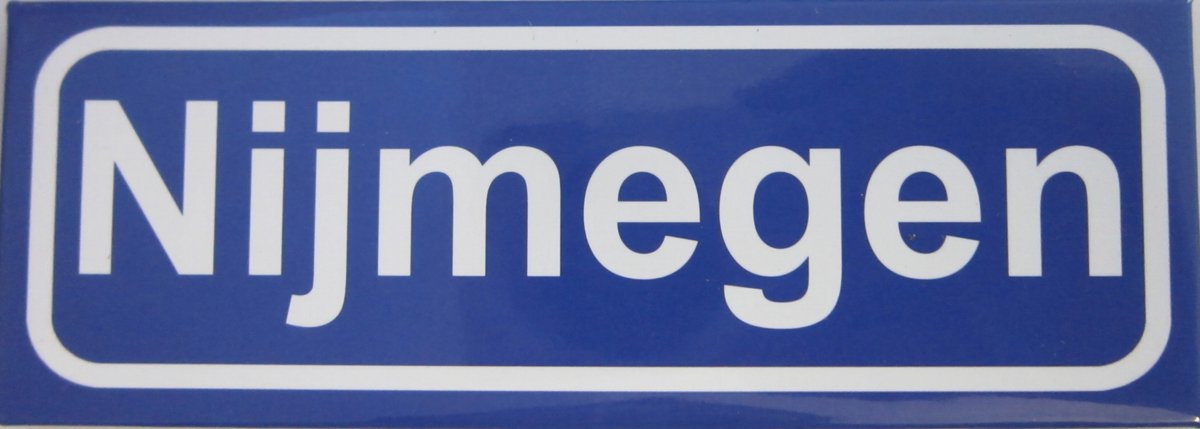 Souv© - koelkast magneet - plaatsnaam bord - kombord - souvenir - koelkastmagneetje - relatiegeschenk Nijmegen