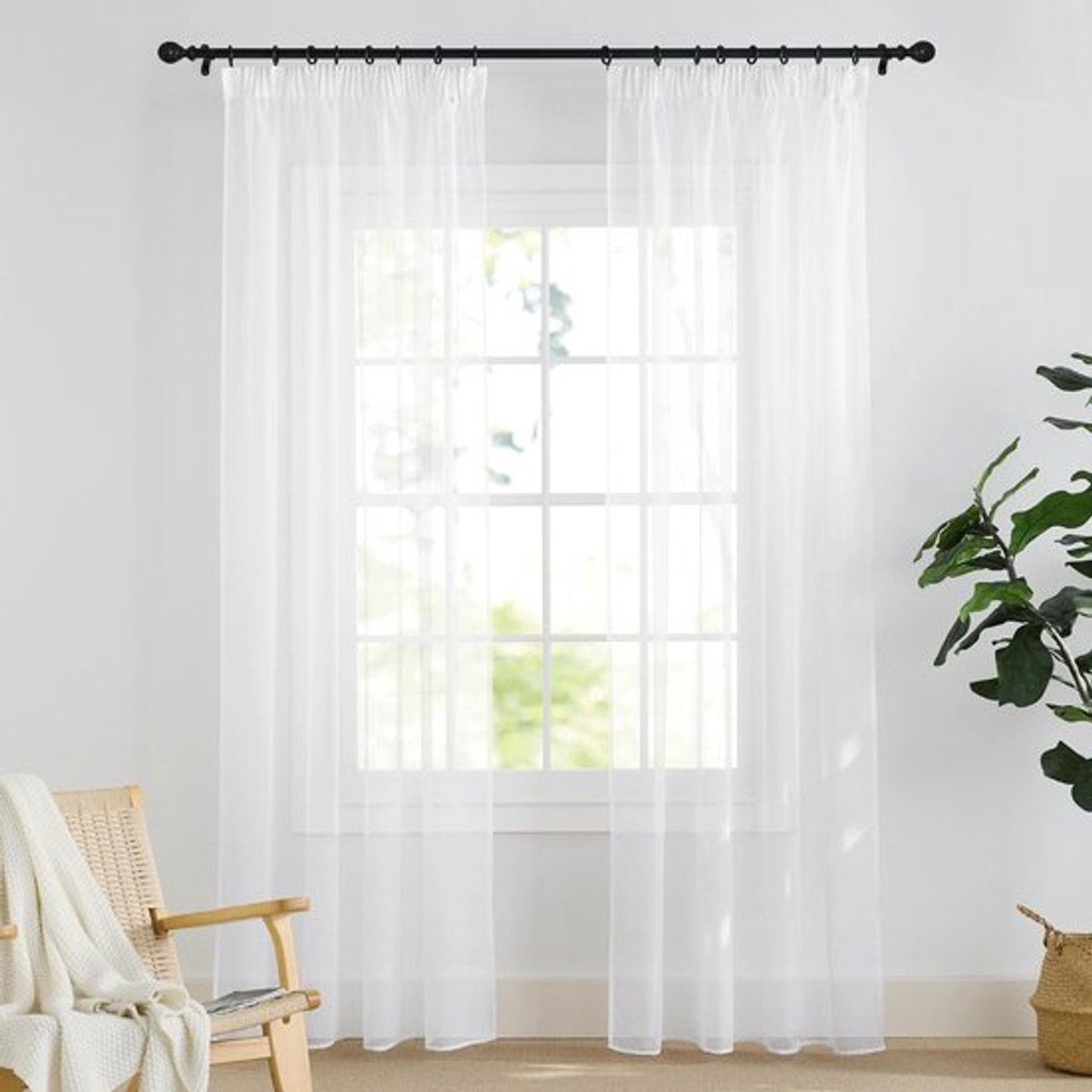 Gordijnen Verduisterend 2 Stuks - Vitrage Gordijnen - Kant en Klaar - 140B x 137H cm - Transparant - 100% Polyester - Vitragegordijnen