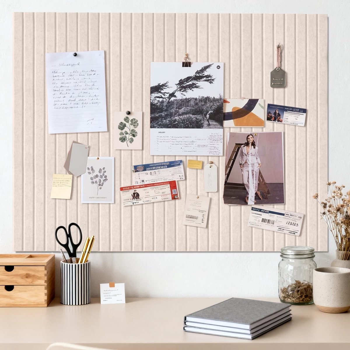 Dailygoods - Grote Zelfklevende Prikbord 90 x 120 cm - Decoratief Kork Tafel met Velours