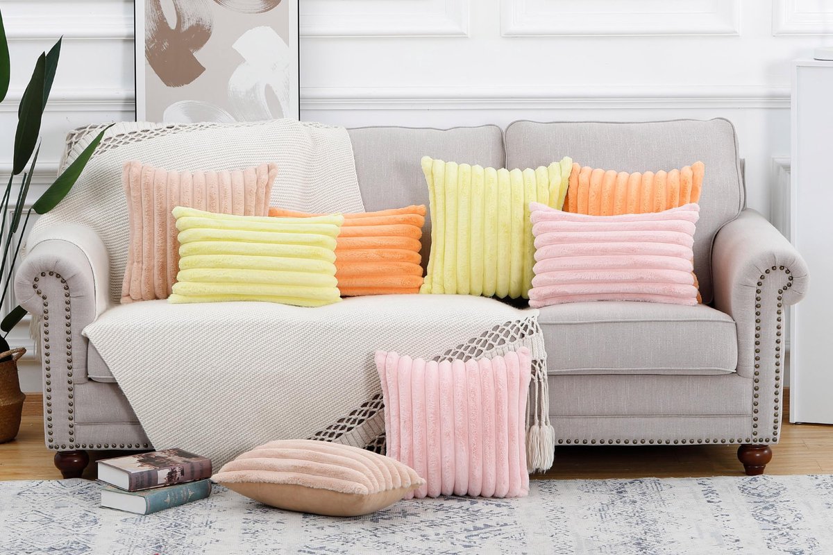 SnelShoppen - Set van 2 Pluche Decoratieve Kussenslopen 50x50 cm Fluffy Zachte Kussenhoezen Roze voor Bank en Slaapkamer