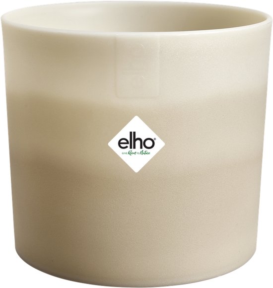 Een zandkleurige Elho bloempot met een subtiel kleurverloop en het Elho logo.