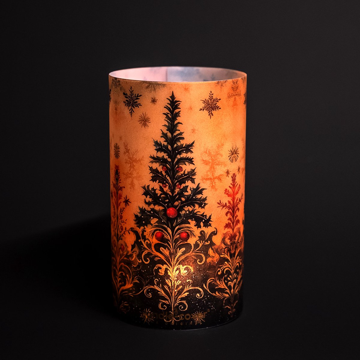 Candle-Cover - Kerst - Christmas Trees - trendy omhulsel voor (oplaadbaar) theelicht en waxinelicht - windlicht - 9 cm rond - 16 cm hoog