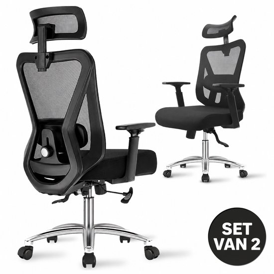 Set van 2 zwarte ergonomische bureaustoelen met mesh rugleuning en chromen voet.