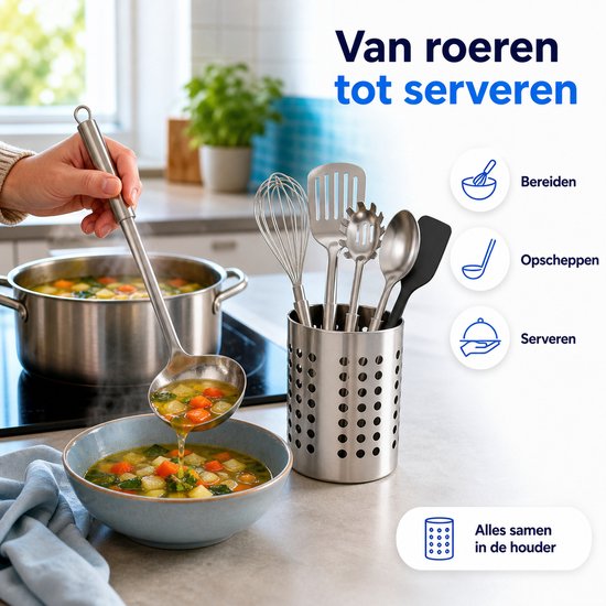 Een hand die soep opschept in een blauwe kom, met een set keukengerei ernaast.