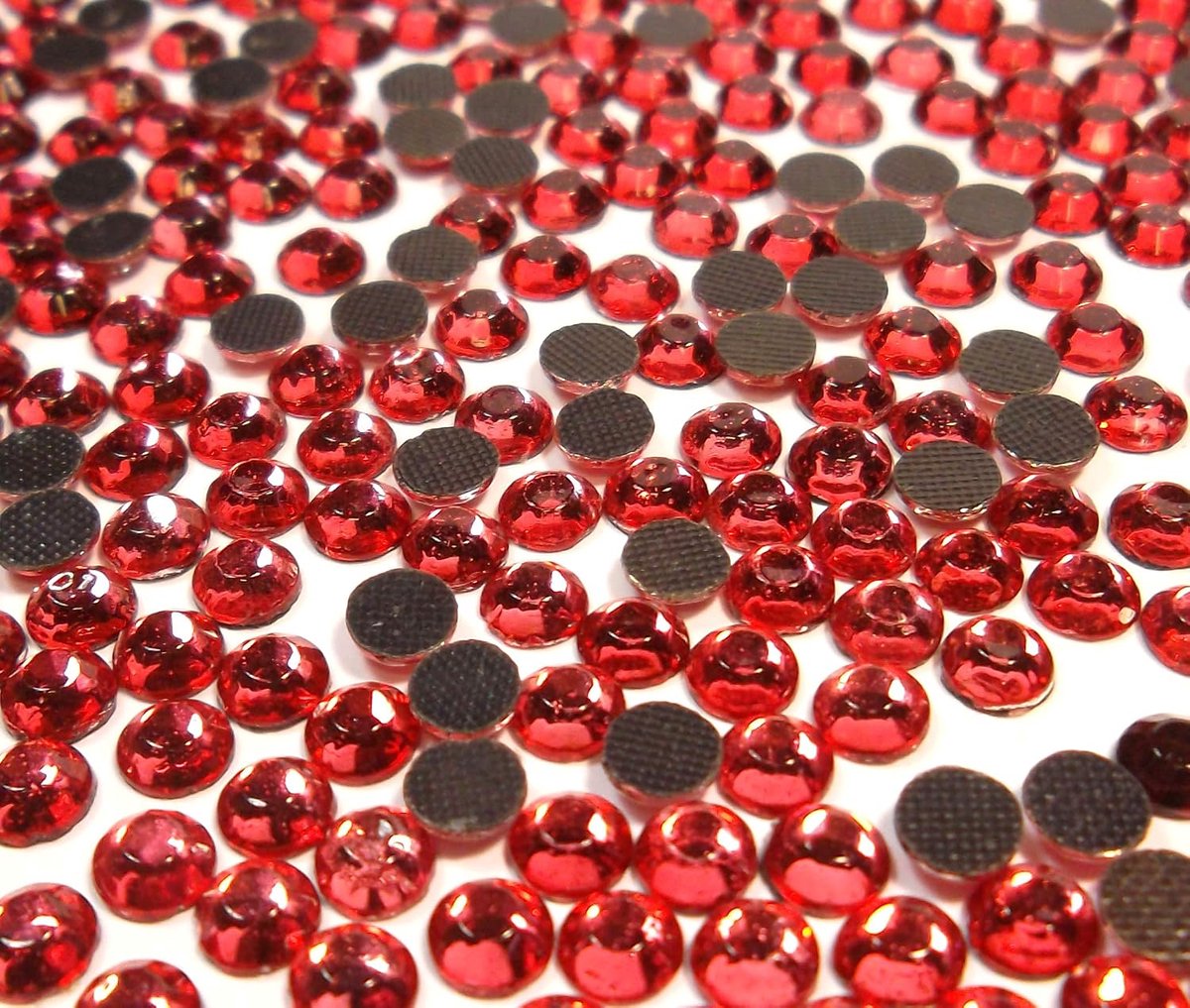 Strasssteentjes Hotfix 3 mm platte achterkant strass SS10 7200 stuks glazen stenen ronde kristallen edelstenen 2,5 ~ 3 mm (fuchsia rood)
