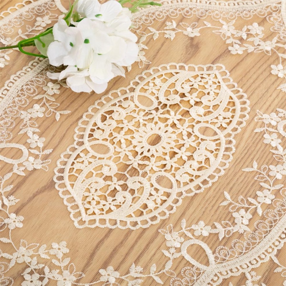 Tafelkleed met kant borduurwerk, ovaal, geborduurd, vintage bloemenpatroon, dekje, boho, tafelloper voor bruiloft, feest, diner, tafel, decoratie, beige, 40 x 90 cm