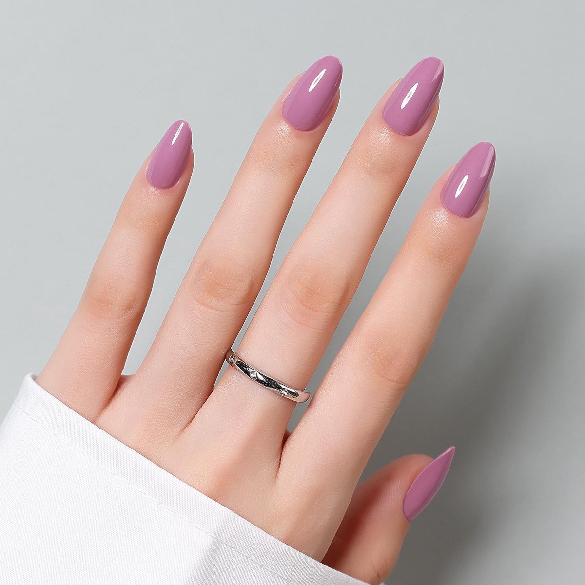 Almond Press On Nails Short met Nagellijm en Gereedschapsset – Almond Nail Tips Soft Gel Tips 25-30 stuks Full Size Set, Herbruikbare Nepnagels voor Vrouwen, Paars