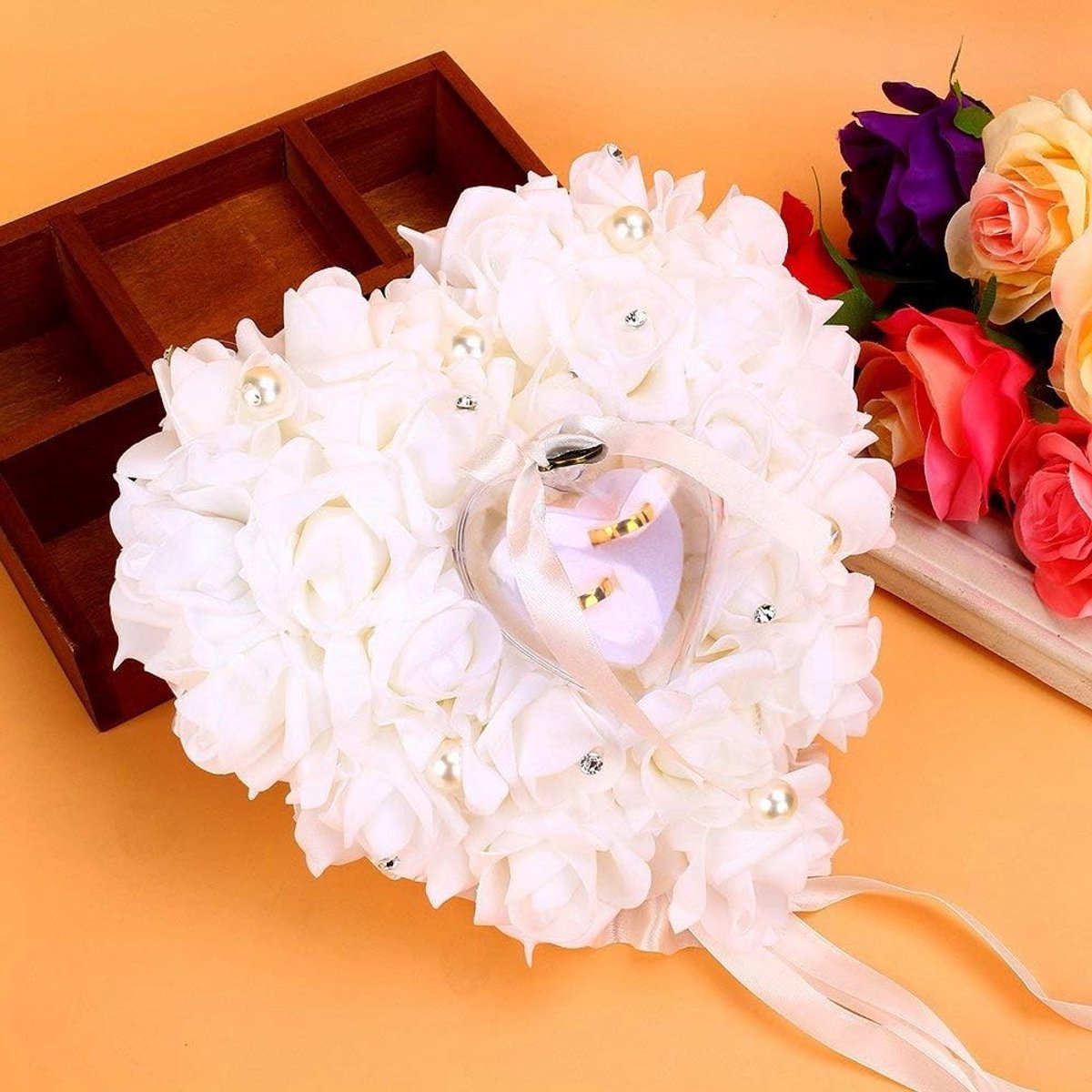 Elegante Ringkussen voor Bruiloft, Witte Strik, Perfect voor Trouwringen en Ceremonies