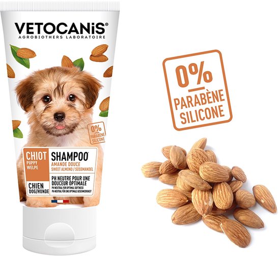 Vetocanis puppy shampoo met amandel, 0% parabenen en siliconen. Met schattige puppy op de tube.
