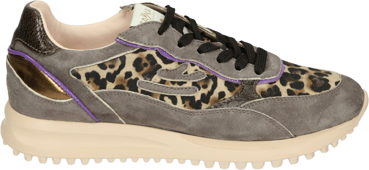 Saika - 9901S011 - Lage sneakersDames sneakers - Kleur: Bruin - Maat: 40