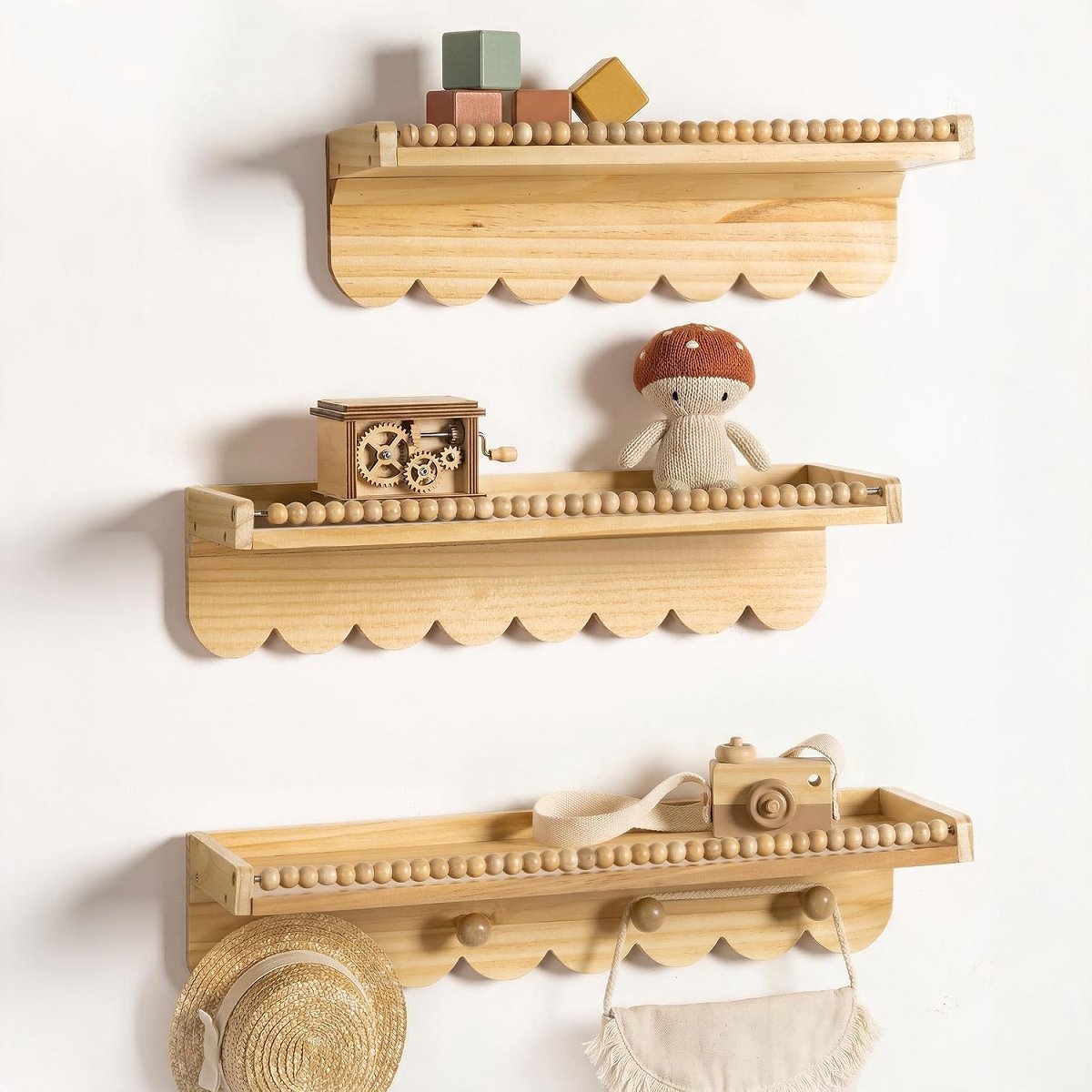 Wandplankenset (3 Stuks) – Wandboekenplank Met Haken Voor De Kinderkamer – Waaiervormige Decoratie Met Kralen – Geschikt Voor Kinderkamers En Woonkamers, Kan Ook Als Boekenplank Gebruikt Worden – Houtkleur