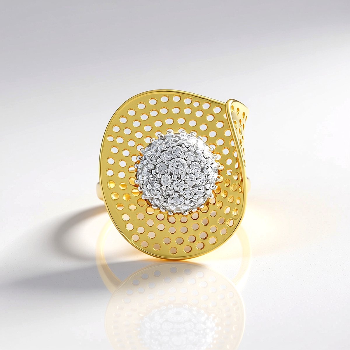 Cavill - Zilveren Ring met 40 Zirkonia - 0,81 ct - Verguld 925 Sterling Zilver - Verstelbaar - Elegante Avondring - Rondgeslepen Zirkon uit Cambodja