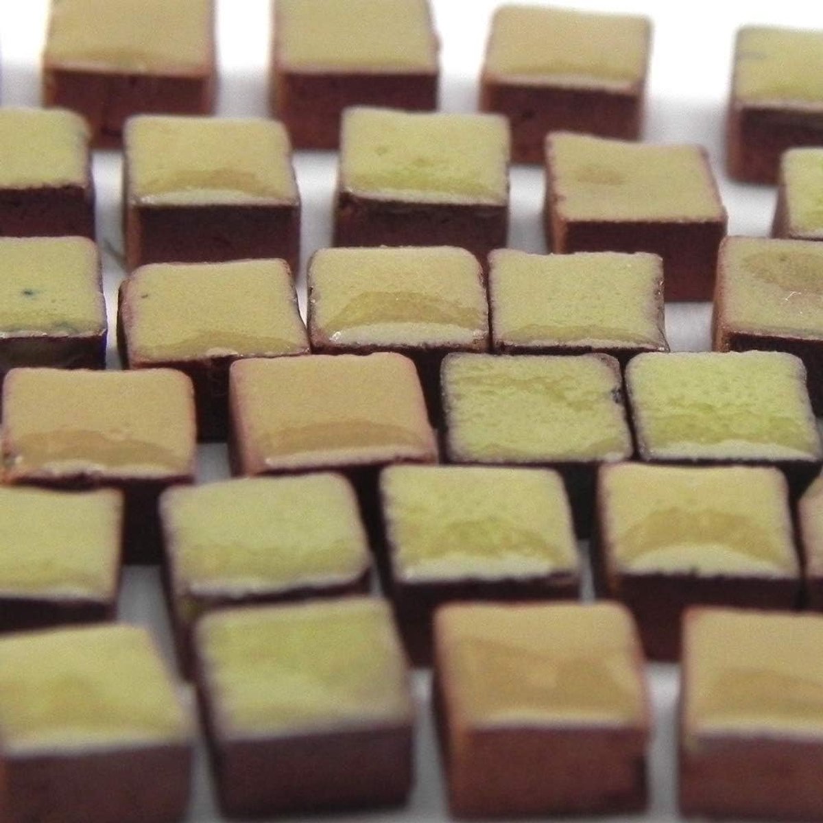 Mosaic minis 5x5x3mm - citroengeel - 500 keramische steentjes - ideaal voor creatieve projecten - ShopVlot