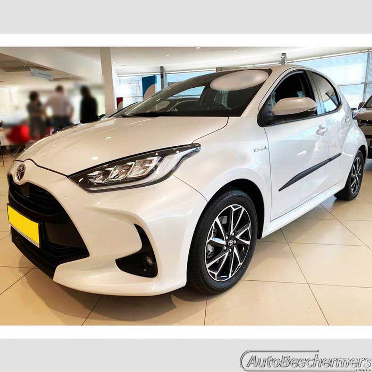 Stootlijsten set zwart voor Toyota Yaris 5-deurs 08.2020-. De stootstrips zijn zelfklevend. Set a 4 stuks (#0069)