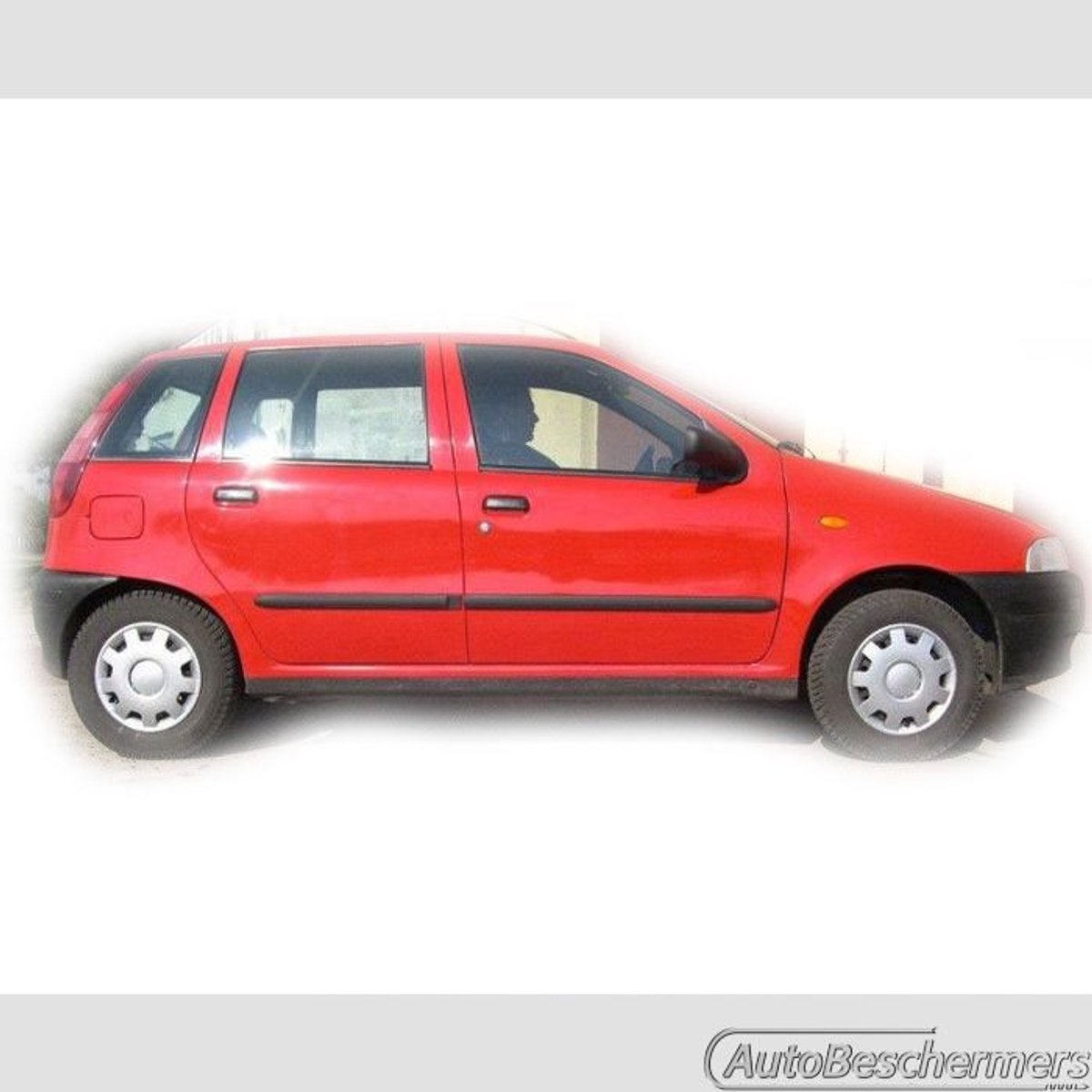 Stootlijsten set zwart voor Fiat Punto 5-deurs 1993-1999. De stootstrips zijn zelfklevend. Set a 4 stuks (#0001)