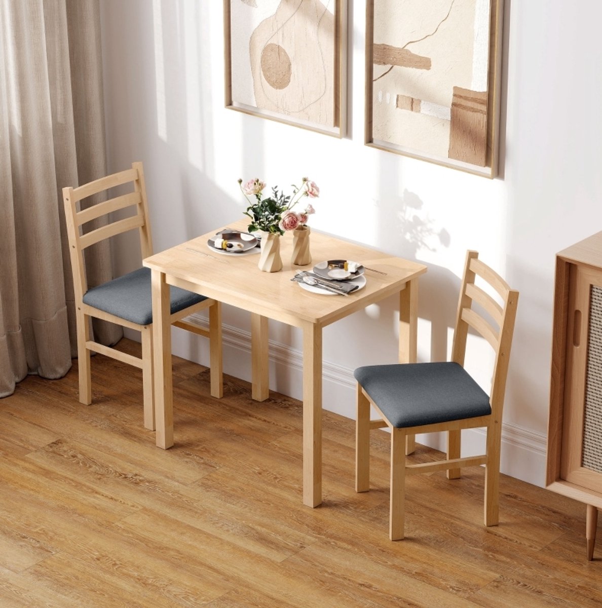 OKWISH Set Tafel En Stoelen 80 X 60 X 74,5 Cm - 3 Delige Eetset Met 2 Gewatteerde Stoelen - Ruimtebesparend - Hout - Naturel Hout