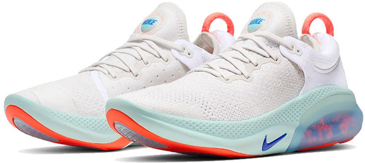Nike Joyride Run Flyknit – /Platinum Tint/Bright Mango/Racer Joyride Run Lifestyle Dames Sneakers voor Vrouwen Wit