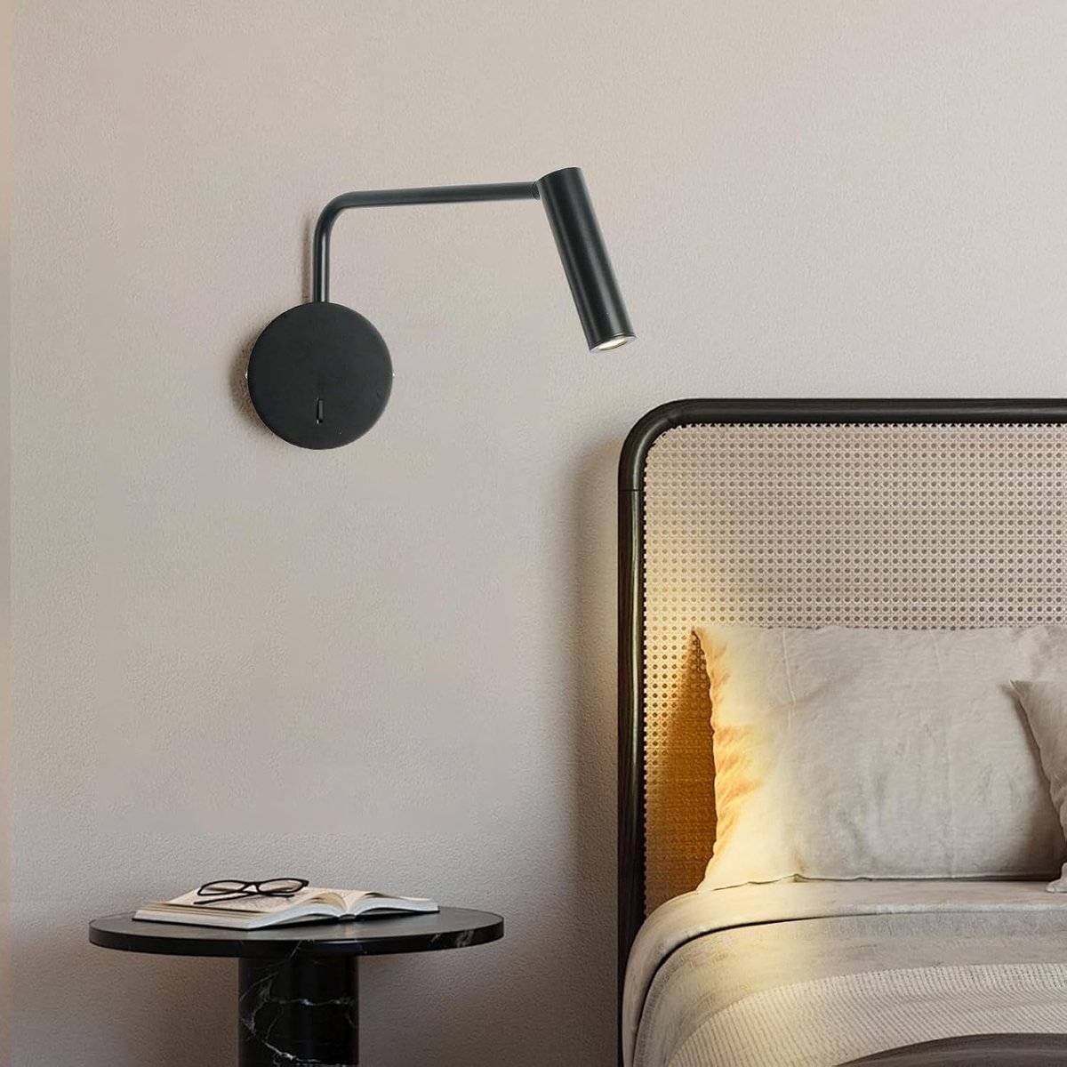 Moderne LED Wandlamp - Zwart - 24 x 16 x 10 cm - Instelbare Schommelarmleeslamp - Voor Slaapkamer en Woonkamer