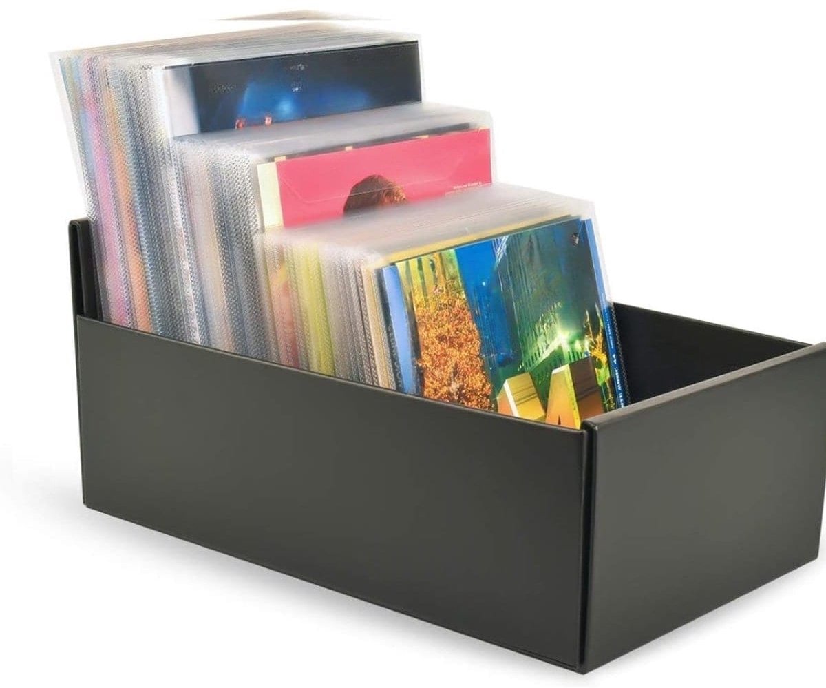Klarven® CD Opbergdoos Zwart - Ruimte voor 80 CD's, DVD's en Blu-rays - Beschermt tegen Stof en Krassen - Kunststof - B 16 x H 12 x D 26 cm