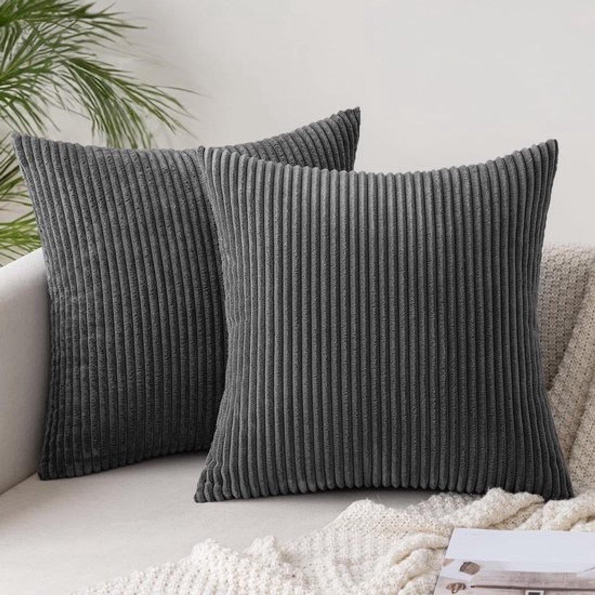 Set van 2 Zachte Corduroy Kussenhoezen voor Decoratie, 40x40 cm Donkergrijs voor Sofa en Slaapkamer