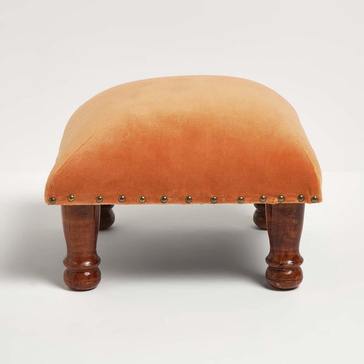 Voetenbank Fluweel - Poef Ottomaan - Zitcomfort Vergroten - Handgemaakt met Houten Poten - 40 x 40 cm - Oranje