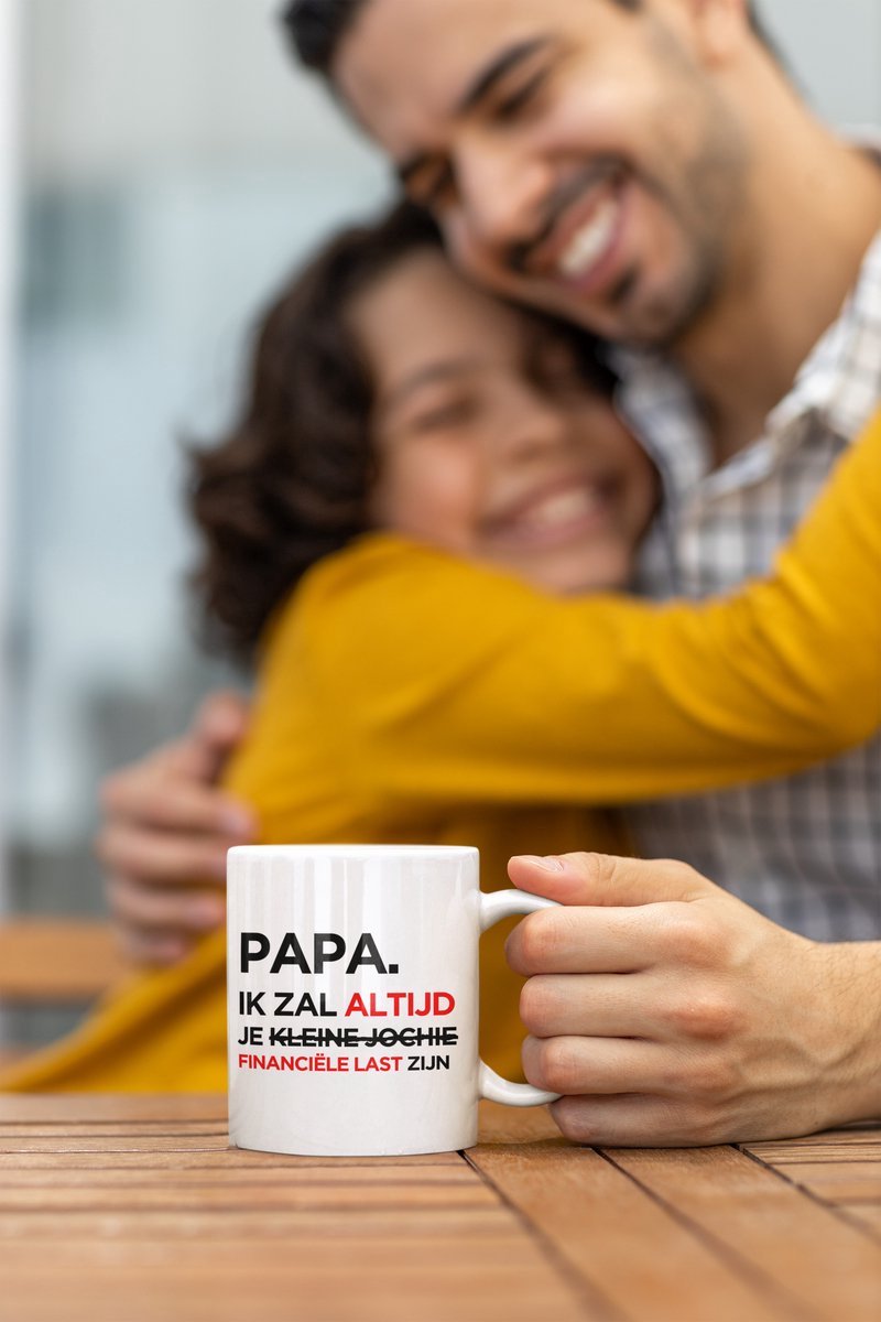 NietMokken.nl - Mok Cadeauset – Papa Ik Zal Altijd Je Jongetje Zijn Mok – Grappig Cadeau voor Vader van Zoon – Inclusief Cadeaudoos, Kaartje & Vilten Onderzetter – Keramische Mok 325 ml – Aan beide zijden bedrukt — cadeau in Cadeau-ideeën - foto 4