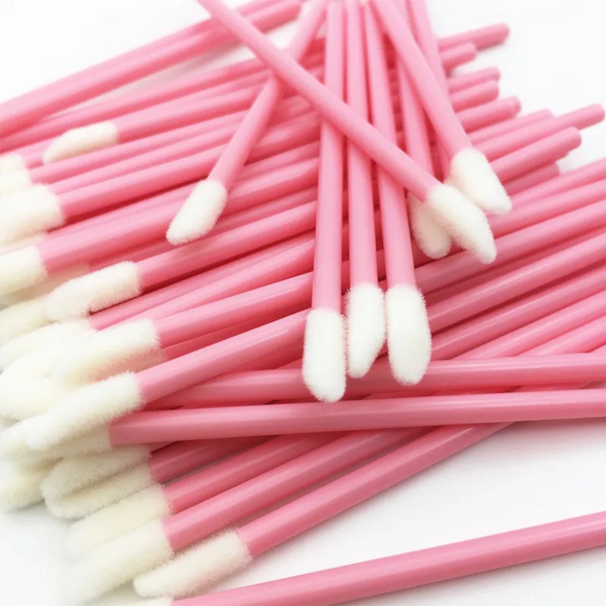 50x Make-up borsteltjes - Lipgloss applicator - Oogschaduw kwastje - Make-up applicator - Beauty kwastjes - Wegwerp make-up borstels - Lip make-up tool - Oogmake-up accessoires - Roze - 10 cm - Jonyx