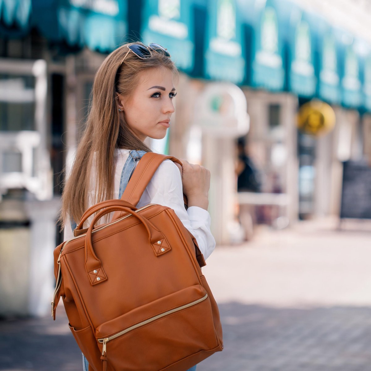 SnelShoppen - Lederen Rugzak voor Reizen en School - Waterdichte Laptop Rugzak voor Vrouwen en Mannen - Groot, Kameel - Luiertas met Stijl – foto 5